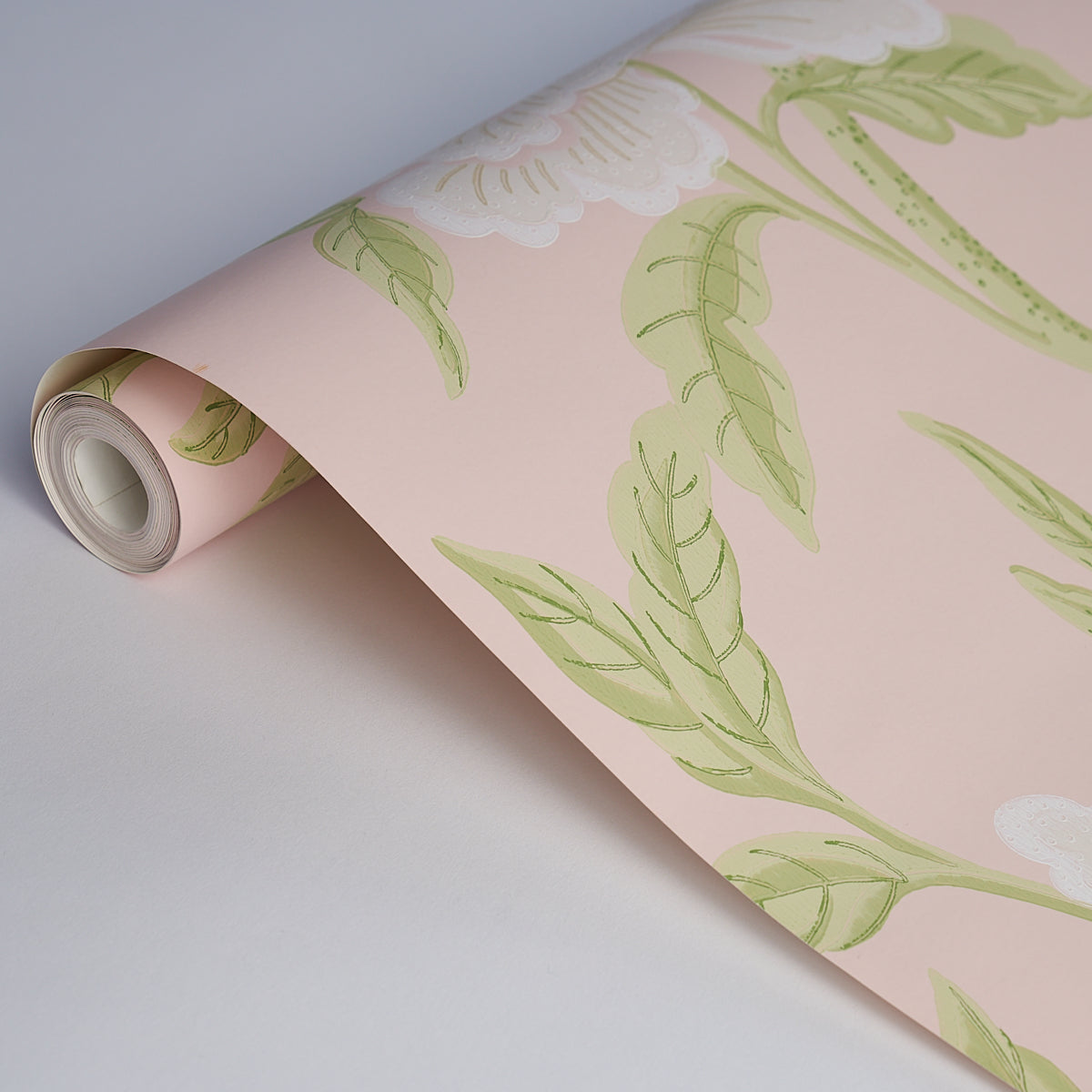Whitney Floral Blush by Schumacher Chinoiserie-Inspired Floral Wallpaper – Schumacher 5004386