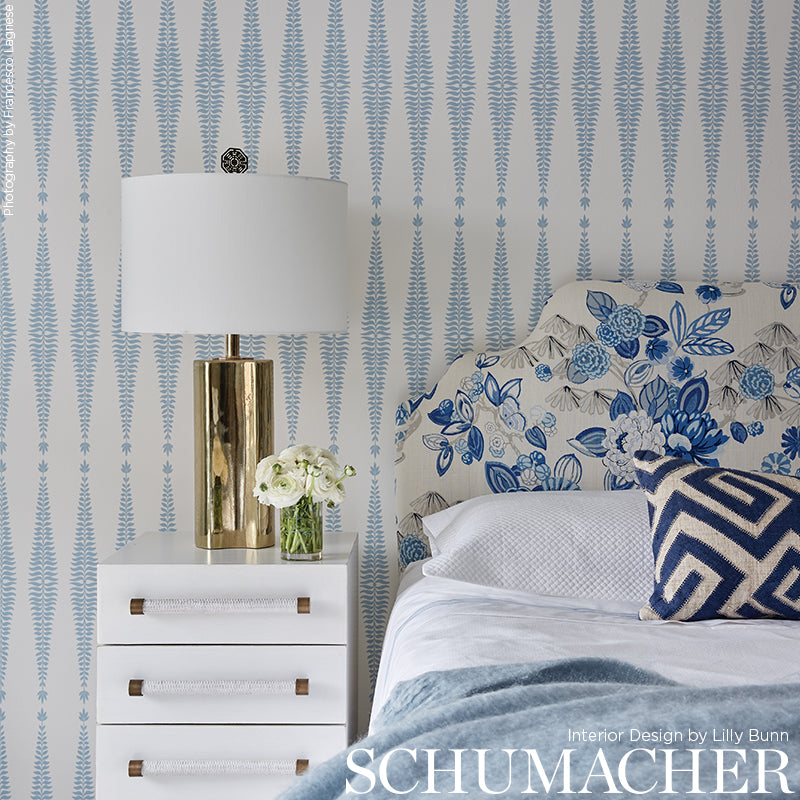 Fern Tree Sky by Kelly Wearstler Modern Botanical Wallpaper – Schumacher 5005074