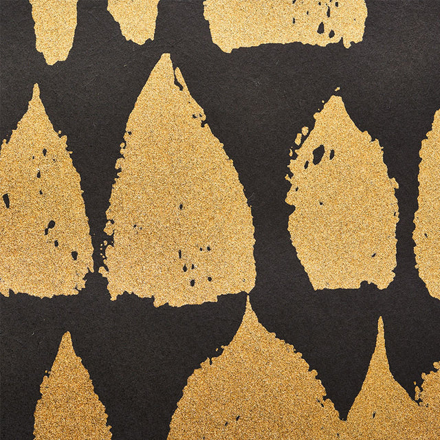 Queen of Spain Gold by Schumacher Iconic Mid-Century Modern Wallpaper – Schumacher 5005884