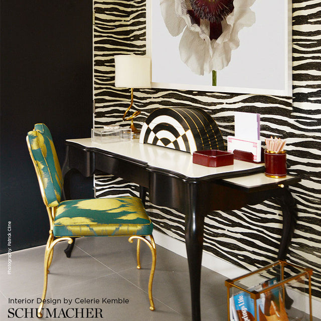 Ripple Sisal Grass by Celerie Kemble Hand-Printed Zebra Stripe Wallpaper – Schumacher 5006131