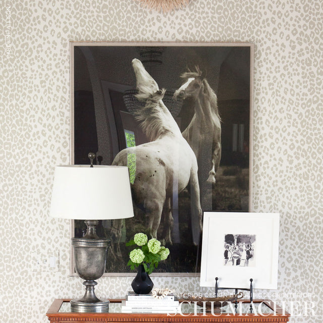 Iconic Leopard Linen by Schumacher Animal Print Wallpaper – Schumacher 5007011