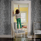 Iconic Leopard Graphite by Schumacher Bold Animal Print Wallpaper – Schumacher 5007012