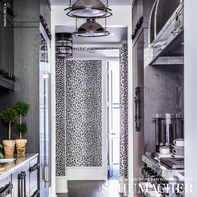 Iconic Leopard Graphite by Schumacher Bold Animal Print Wallpaper – Schumacher 5007012