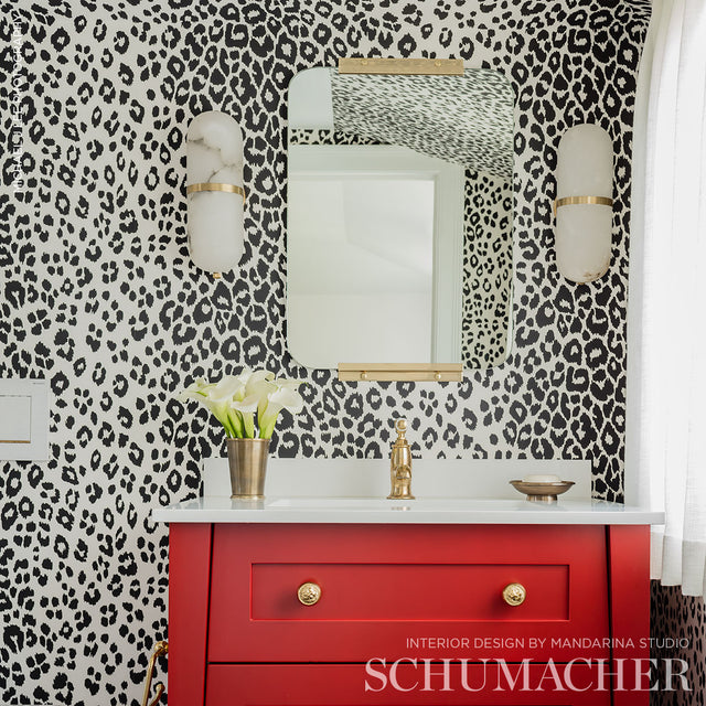 Iconic Leopard Graphite by Schumacher Bold Animal Print Wallpaper – Schumacher 5007012