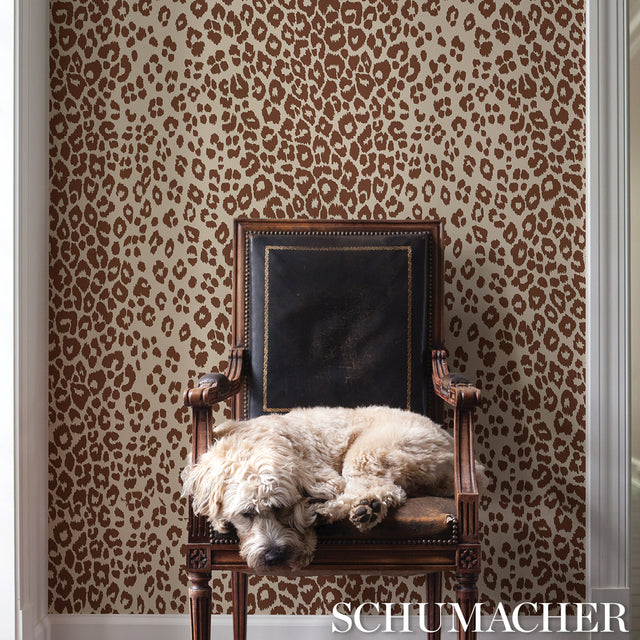 Iconic Leopard Brown on Neutral by Schumacher Animal Print Wallpaper – Schumacher 5007019