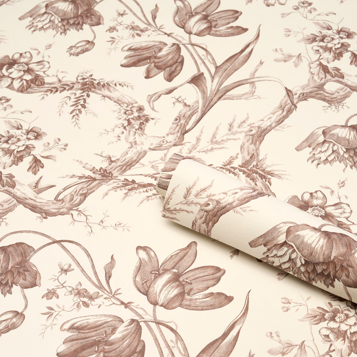 Toile de Fleurs Fawn by Schumacher Classic Floral Ogee Wallpaper – Schumacher 5009124