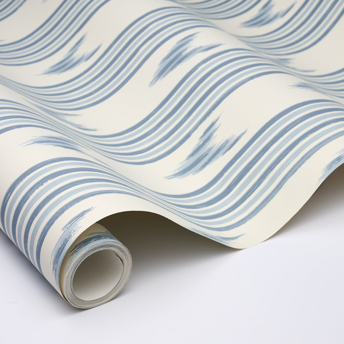 Santa Barbara Ikat China Blue by Schumacher Mark D. Sikes Designer Wallpaper – Schumacher 5009223