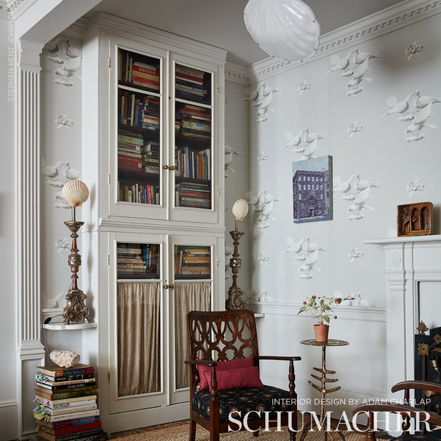 GIUNONE Stone by Charlap Hyman & Herrero Sculptural Bird Wallpaper – Schumacher 5009360