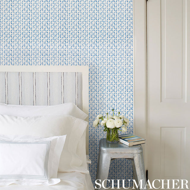 TREVI DIAMOND Grass by Schumacher Small-Print Hand-Painted Diamond Wallpaper – Schumacher 5009541