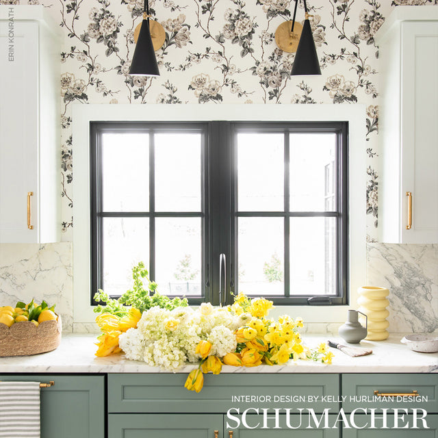 BETTY Charcoal Floral Wallpaper by Veere Grenney – Schumacher 5009871