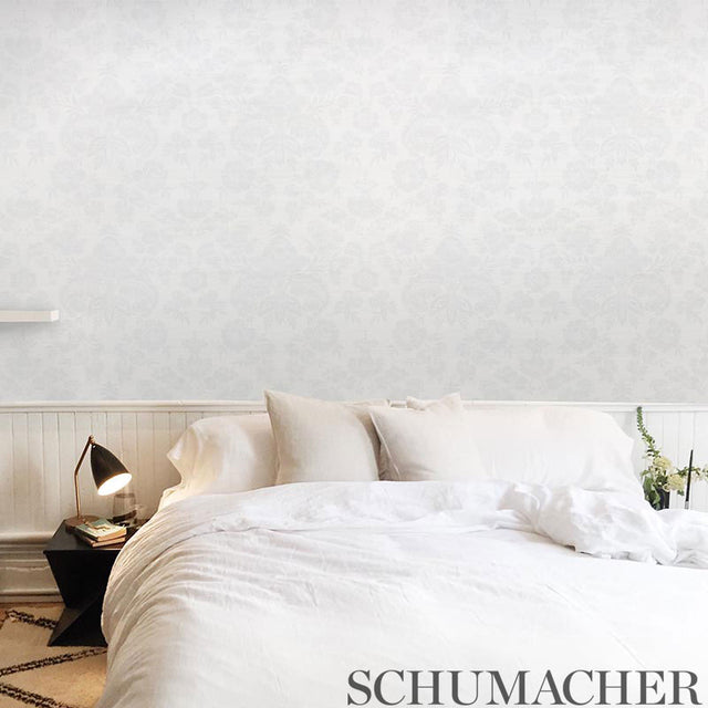 Simone Damask Grasscloth Silver by Schumacher Elegant Damask Grasscloth Wallpaper – Schumacher 5010120