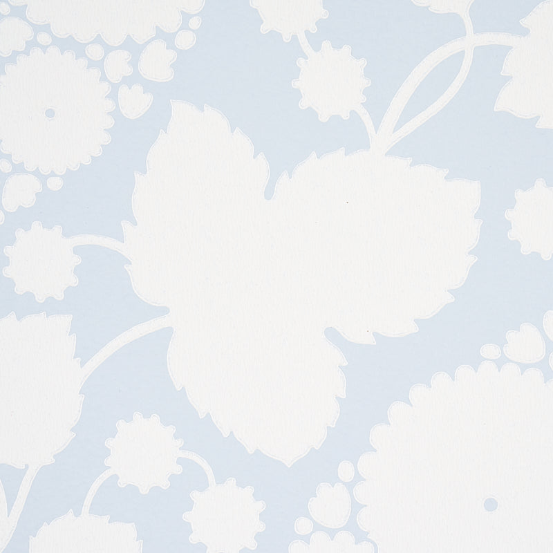 Marianne Sky Large-Scale Floral Wallpaper – Schumacher 5010723