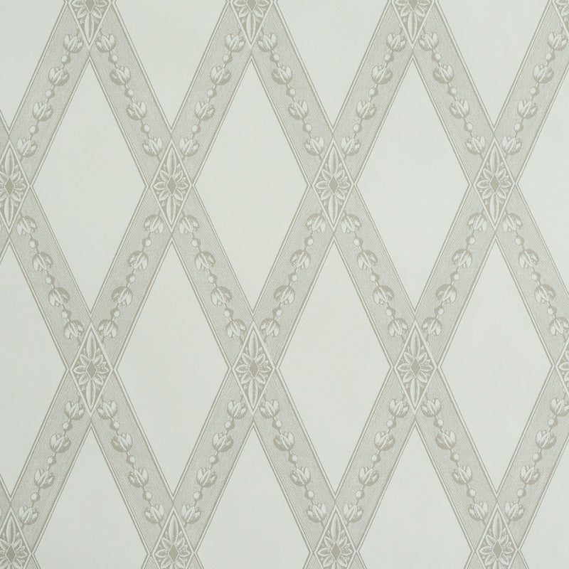 LES LOSANGES TOILE Stone by Schumacher Classic Trellis & Lozenge Motif Wallpaper – 5011360