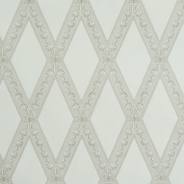 LES LOSANGES TOILE Stone by Schumacher Classic Trellis & Lozenge Motif Wallpaper – 5011360