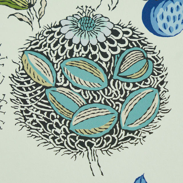 Roca Redonda Blue & Ivory by Schumacher Perennial Favorites Digital Print Wallpaper – Schumacher 5011620