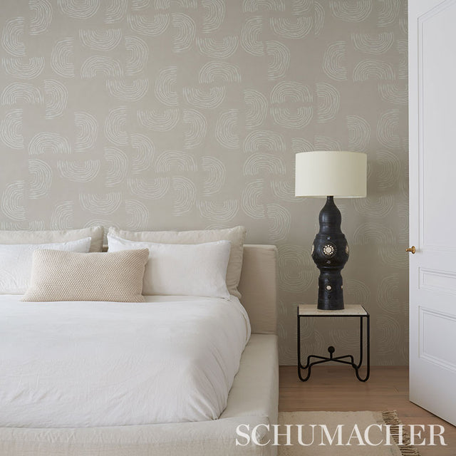 Quansoo Ivory on Neutral by Caroline Z Hurley Modern Painterly Wallpaper – Schumacher 5012401