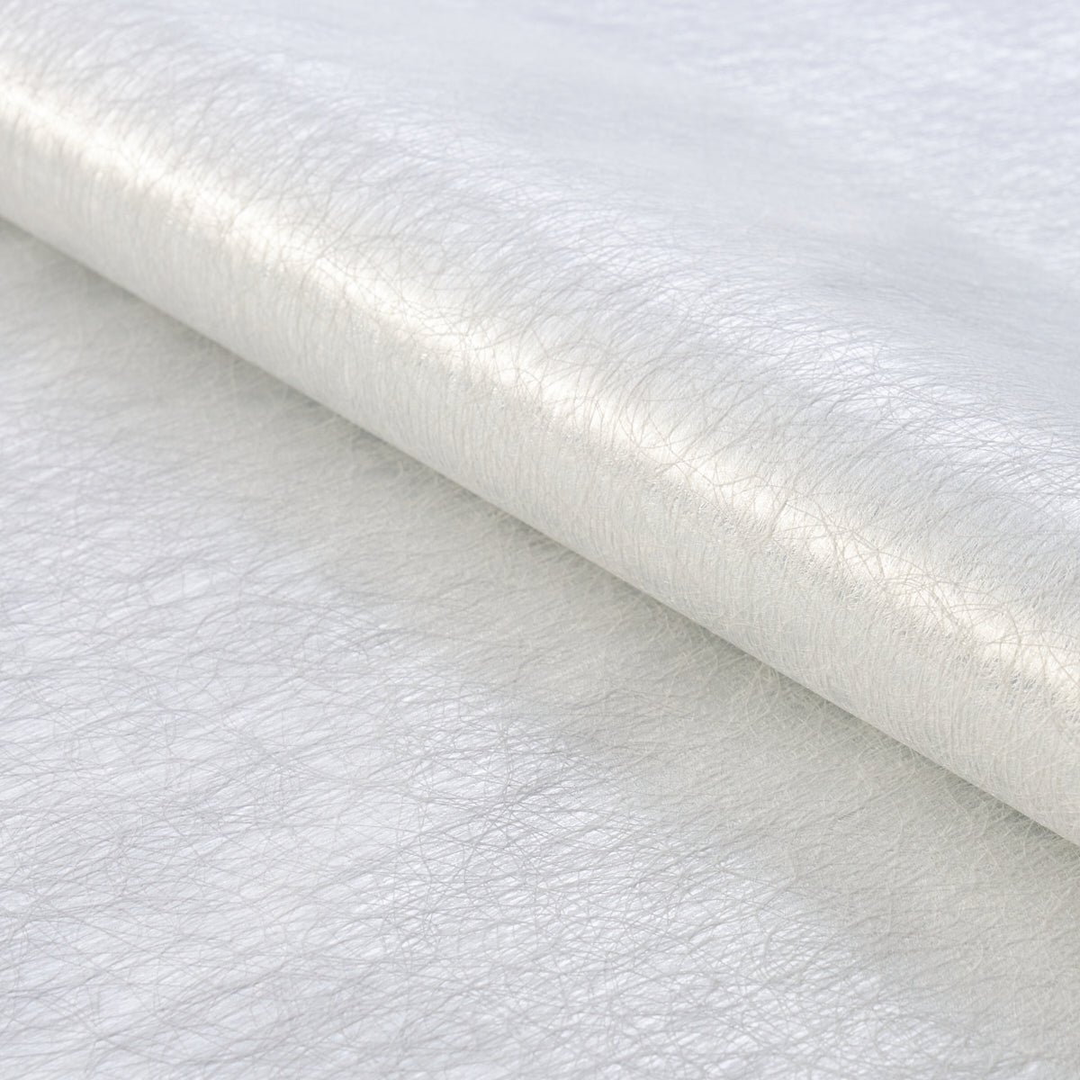Kumo White by Schumacher Modern Metallic Rice Paper Wallcovering – Schumacher 5012990