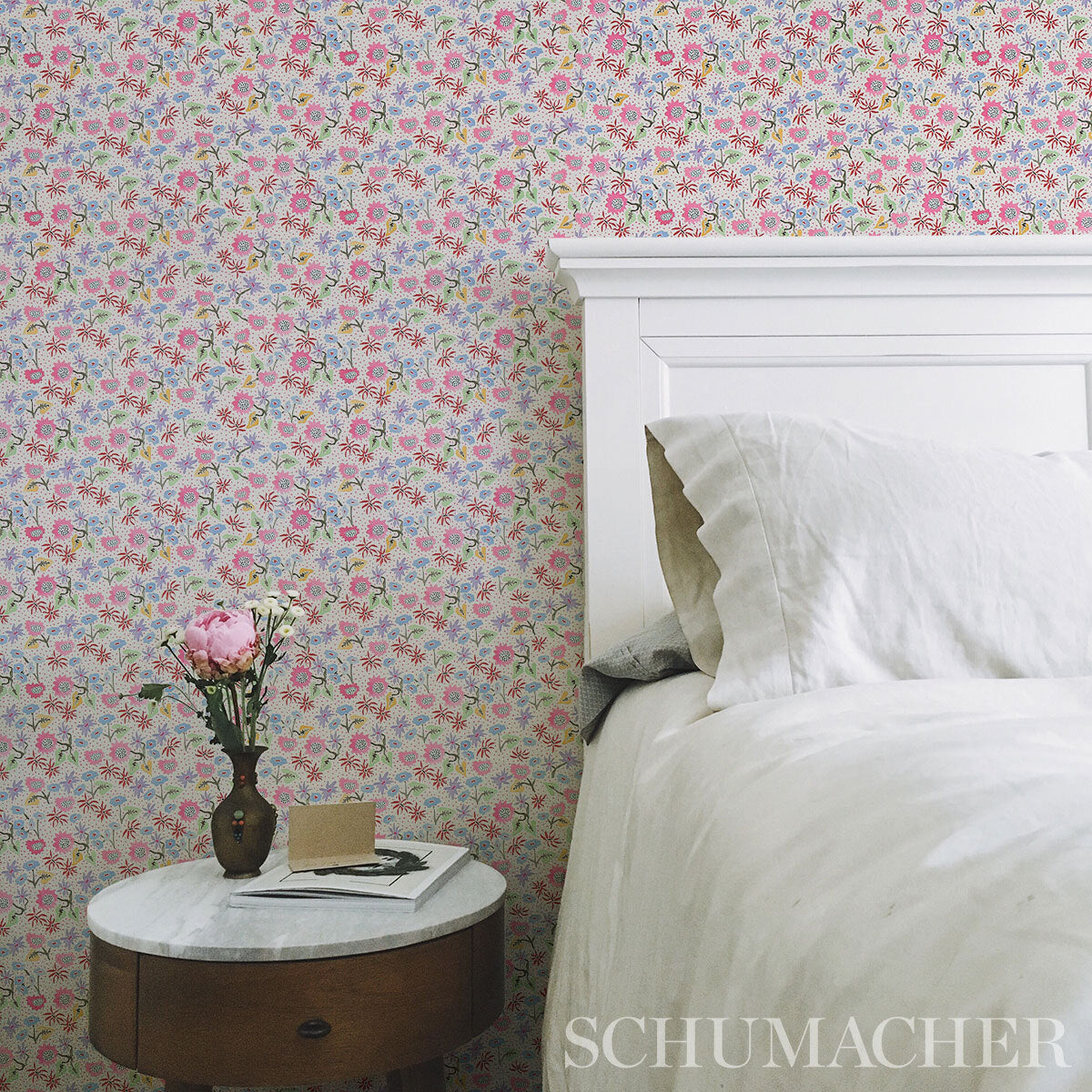 Calico Sprezzatura by Happy Menocal Multicolor Microfloral Wallpaper – Schumacher 5013500