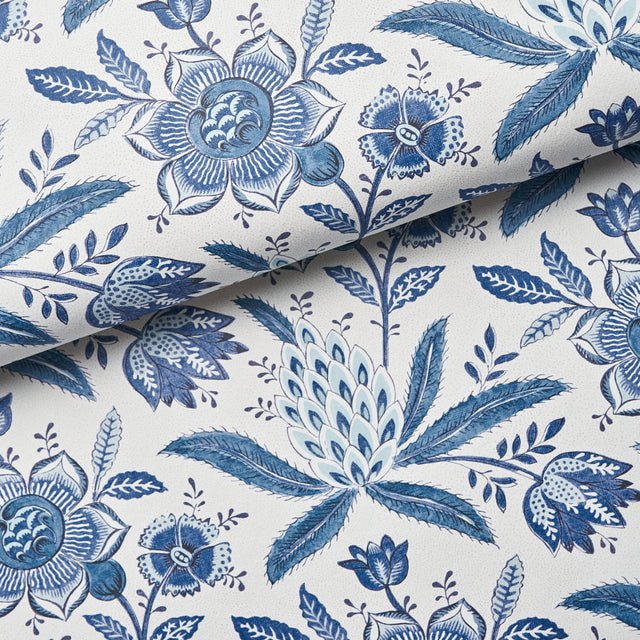 Lafayette Botanical Cornflower by Schumacher Williamsburg Collection Blue Floral Wallpaper – Schumacher 5013750