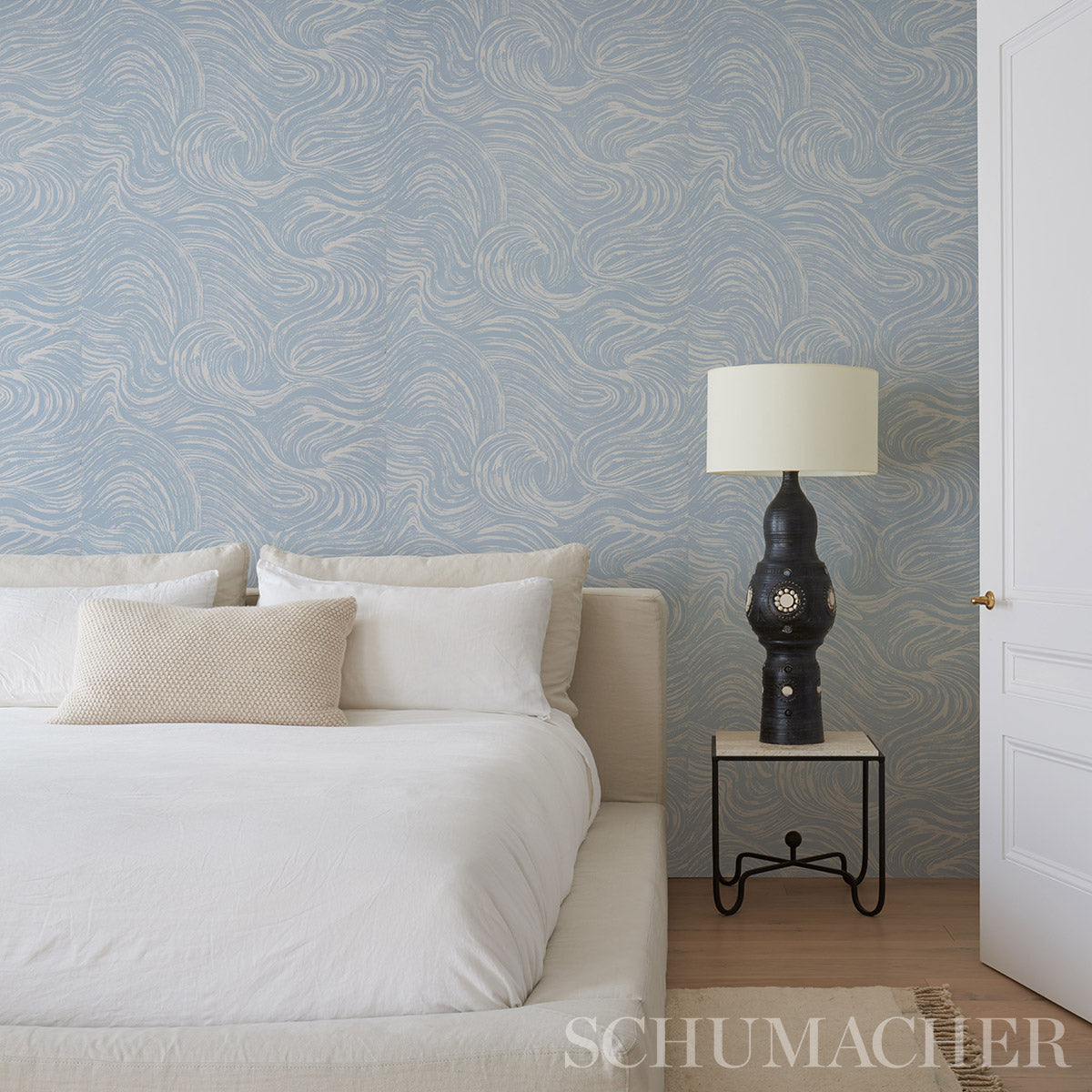 SHIO Sky by Schumacher Abstract Swirl Wallpaper – Schumacher 5013850