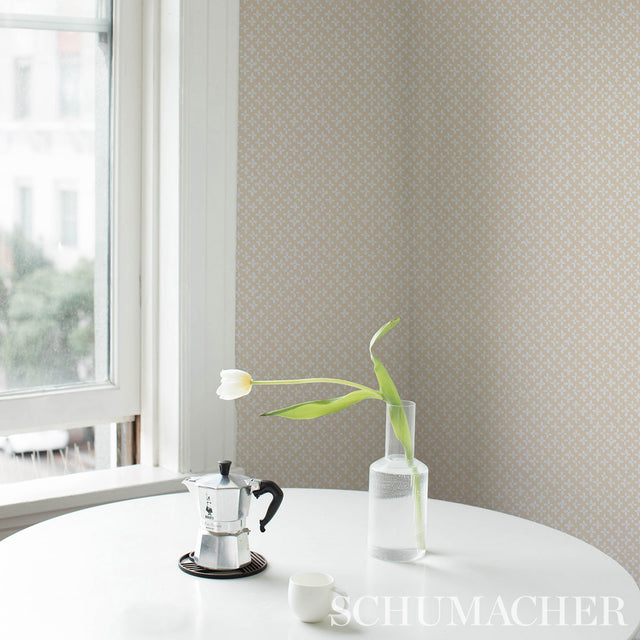 Emerson Ivory on Beige Small-Scale Quatrefoil Wallpaper – Schumacher 5013941