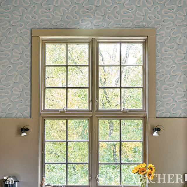 Zoelie Sky by Schumacher Modern Vermicelli Motif Wallpaper – Schumacher 5014241