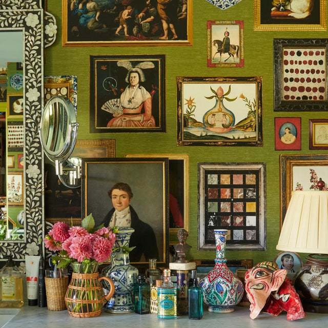 Le Grand Tour English Green by Johnson Hartig Eclectic Gallery Wallpaper – Schumacher 5014292