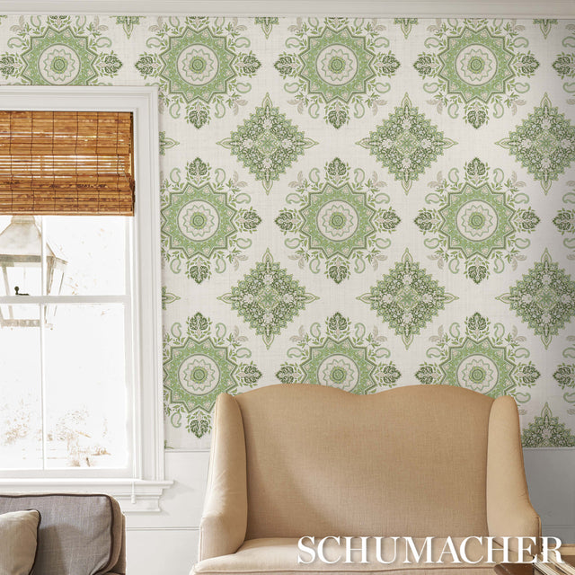 Montecito Medallion Leaf Green by Mark D. Sikes Large-Scale Medallion Wallpaper – Schumacher 5014361