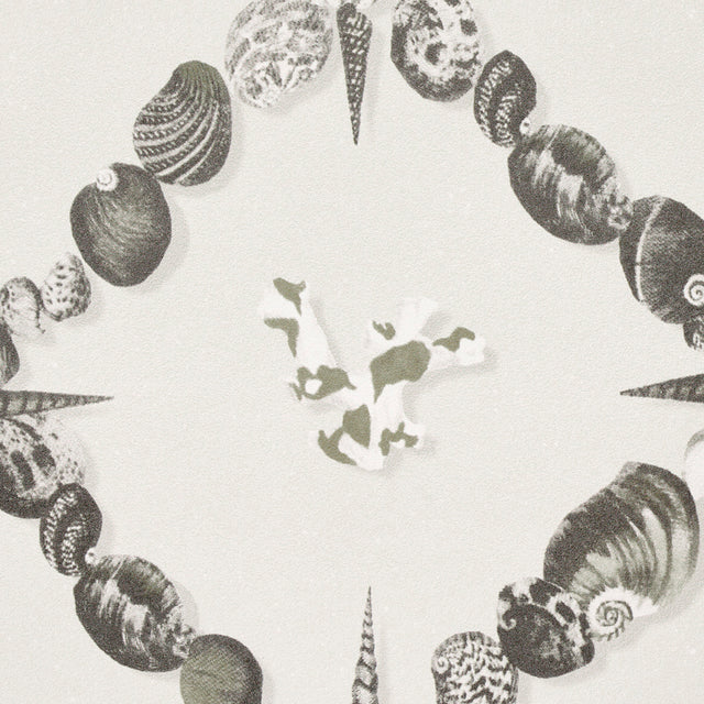 Grotto Treillage Grisaille by Charlap Hyman & Herrero Shell Trellis Wallpaper – Schumacher 5014491