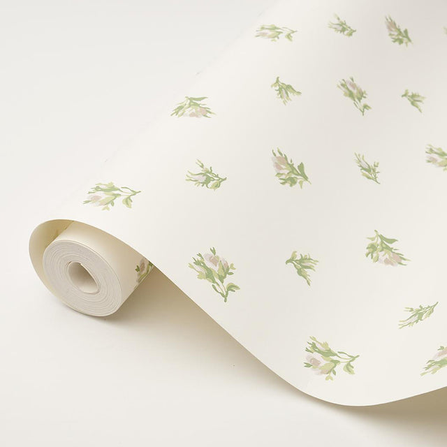 Margie Floral Gris by Schumacher Delicate Small-Scale Rosebud Wallpaper – Schumacher 5014741