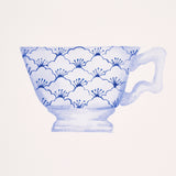 Onie's Teacups Porcelain by Schumacher Blue & White Chinoiserie Teacup Wallpaper – Schumacher 5014782