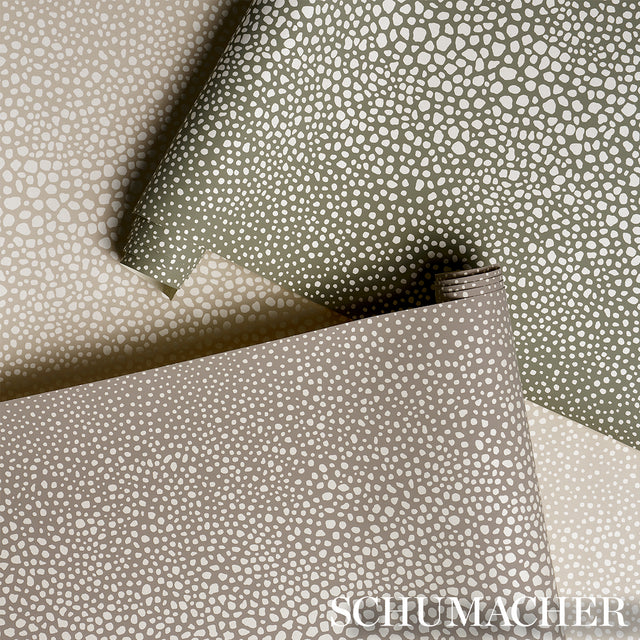 Fickle Texture Ivory by Celerie Kemble Schumacher Wallpaper – Schumacher 5015311