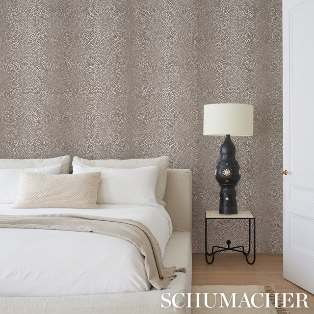 Fickle Texture Sand by Celerie Kemble Textural Shagreen Wallpaper – Schumacher 5015312