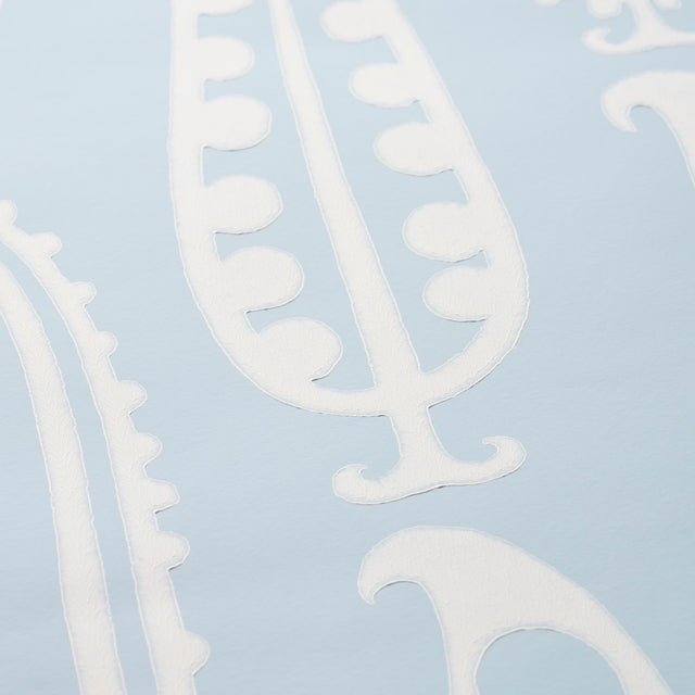 Paisley Peas Sky by Drusus Tabor Modern Painterly Wallpaper – Schumacher 5015380