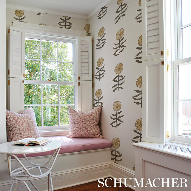 Pretty Petals Neutral by Marian McEvoy Large-Scale Floral Wallpaper – Schumacher 5015450