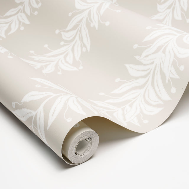 Tendril Stripe Natural by Marian McEvoy Botanical Stripe Wallpaper – Schumacher 5015491