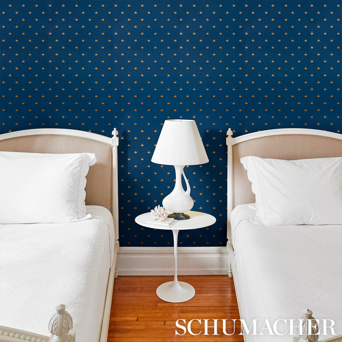 Hubert's Bees Midnight & Gold by Schumacher Metallic Bee Wallpaper – Schumacher 5015531
