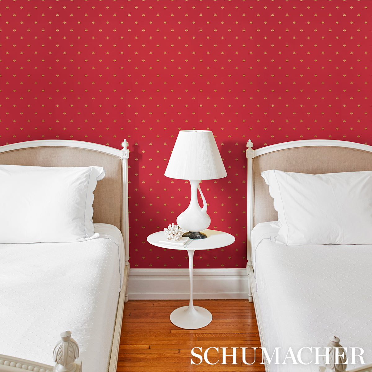 Hubert's Bees Rouge & Gold by Schumacher Metallic Bee Motif Wallpaper – Schumacher 5015532
