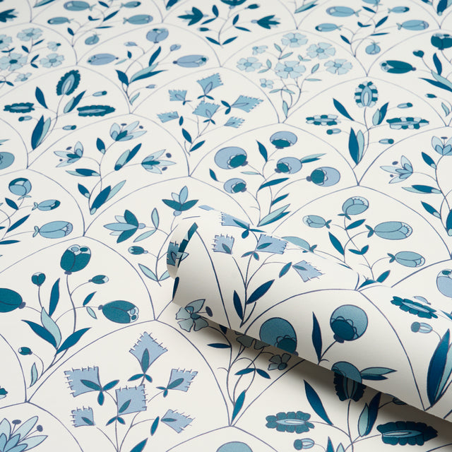 Frances Scallop Floral Blue by Schumacher Scenic Floral Wallpaper – Schumacher 5015962