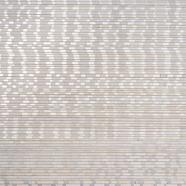 Etti Waterlily Wallcovering Silver by Schumacher – Patterson Flynn Designer Wallpaper 5016221