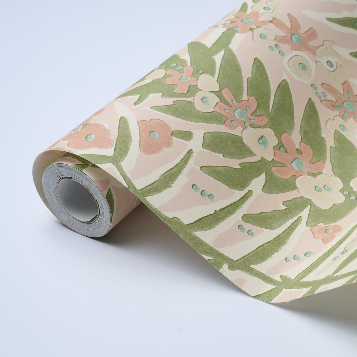 Ashbee Botanical Petal by Schumacher Airy Floral Wallpaper – Schumacher 5016252
