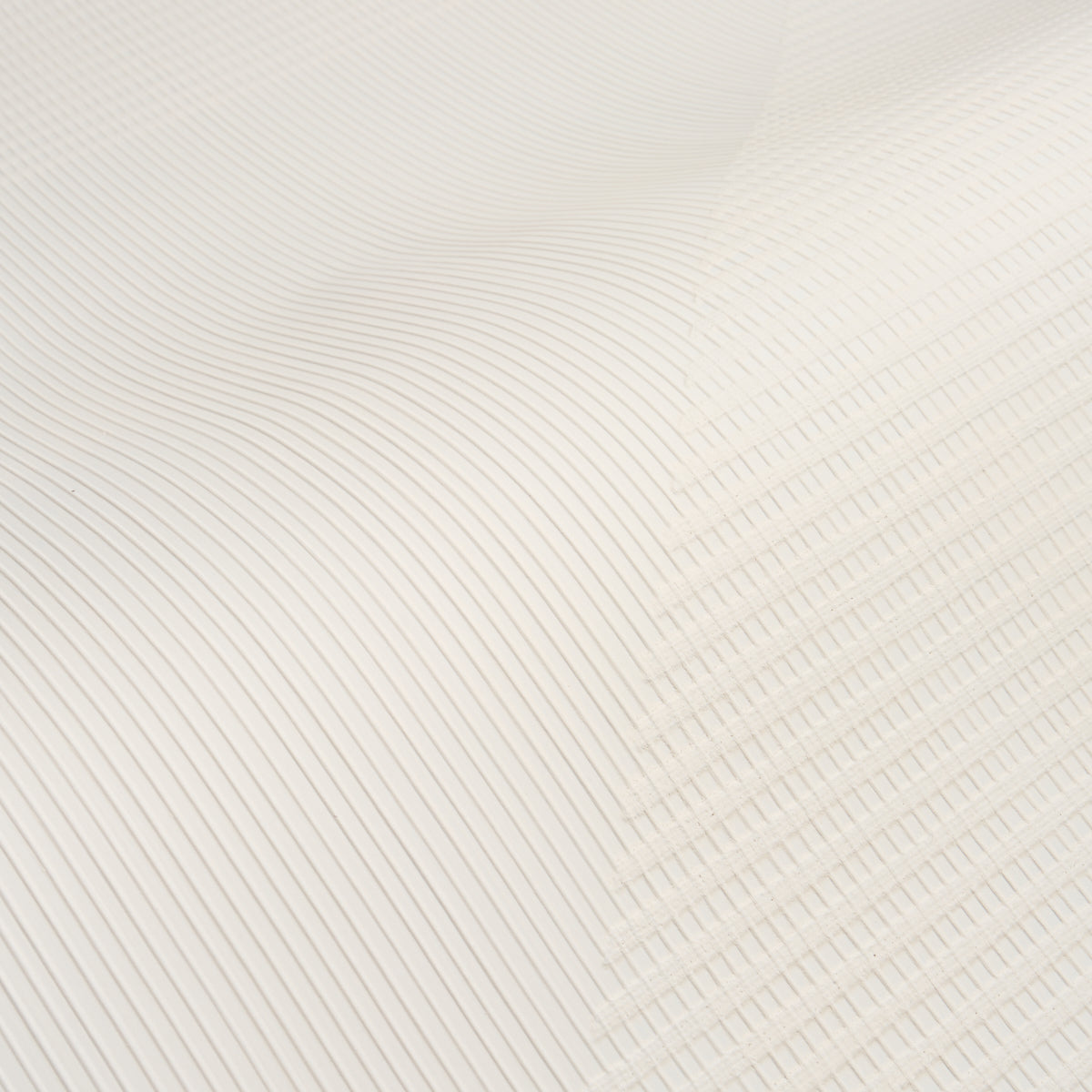 Hand Combed Triangles White by Schumacher Modern Geometric Wallpaper – Schumacher 5016521