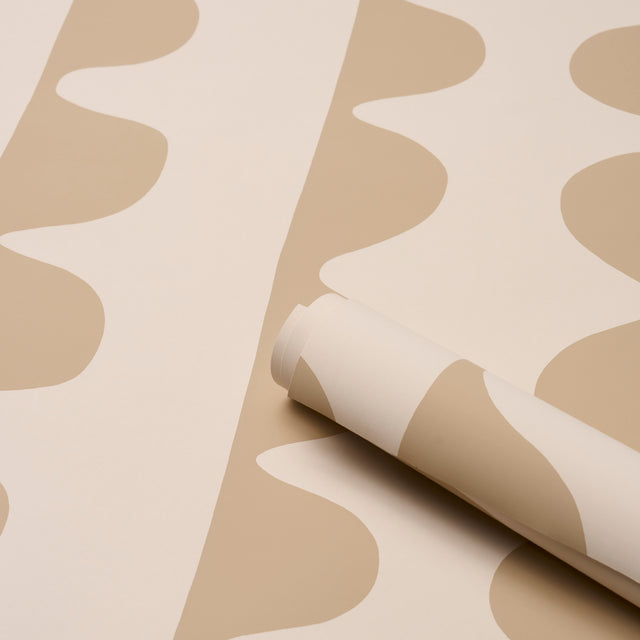 Drift Hand Print Wafer by Schumacher Modern Wavy Stripe Wallpaper – Schumacher 5016620