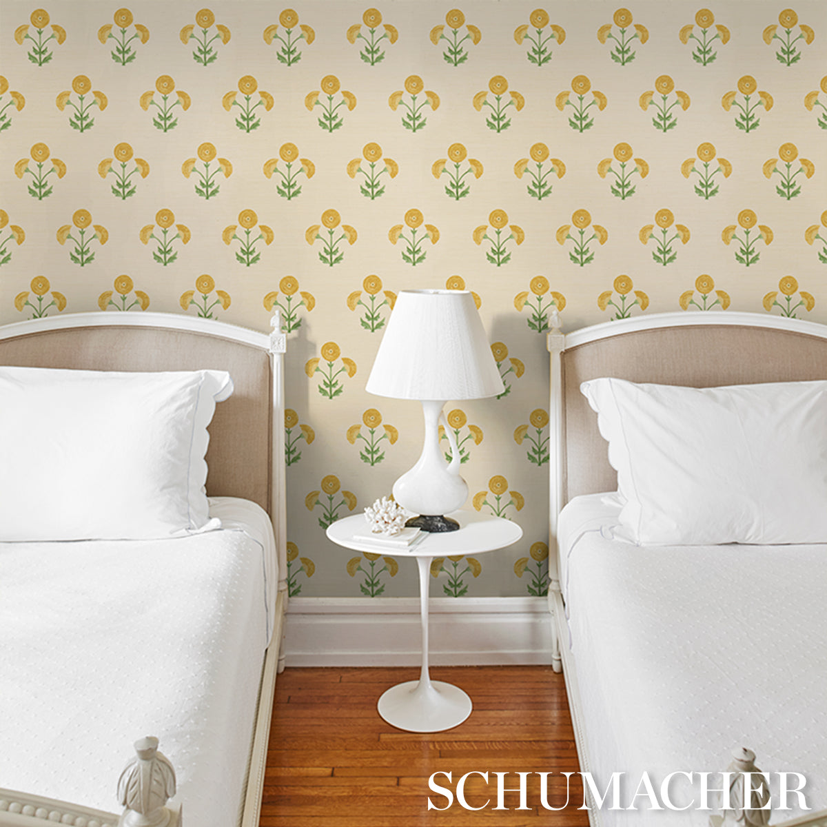 Saranda Flower Sisal Marigold by Schumacher Painterly Floral Wallpaper – Schumacher 5016670