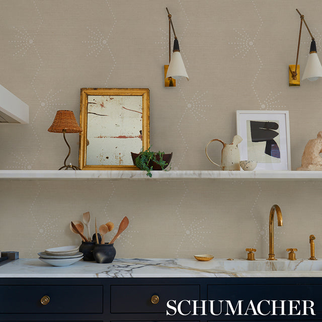 Royère Stripe Sisal Sand by Schumacher Textured Art Deco Wallpaper – Schumacher 5016721