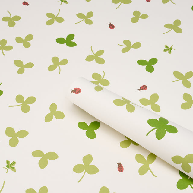 Celia Clover Ivory Botanical Wallpaper – Schumacher 5016770