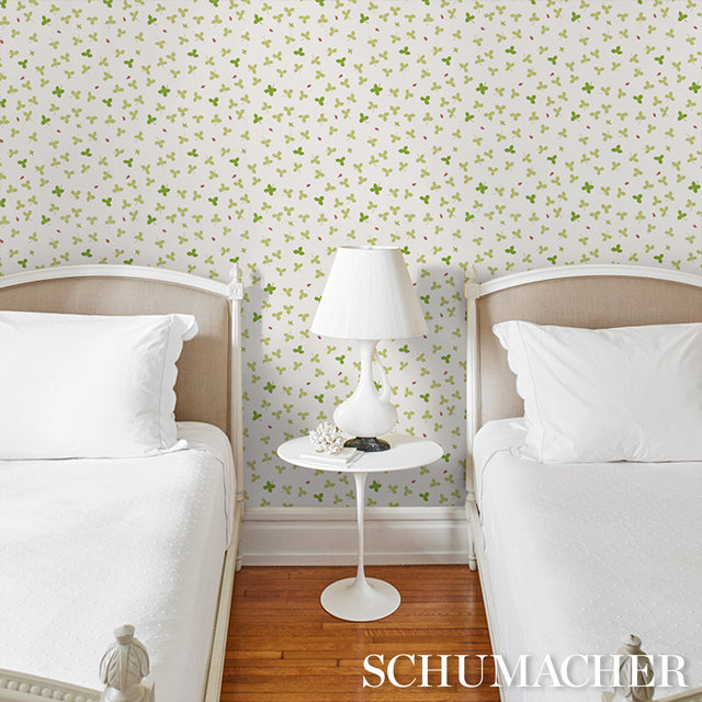 Celia Clover Ivory Botanical Wallpaper – Schumacher 5016770