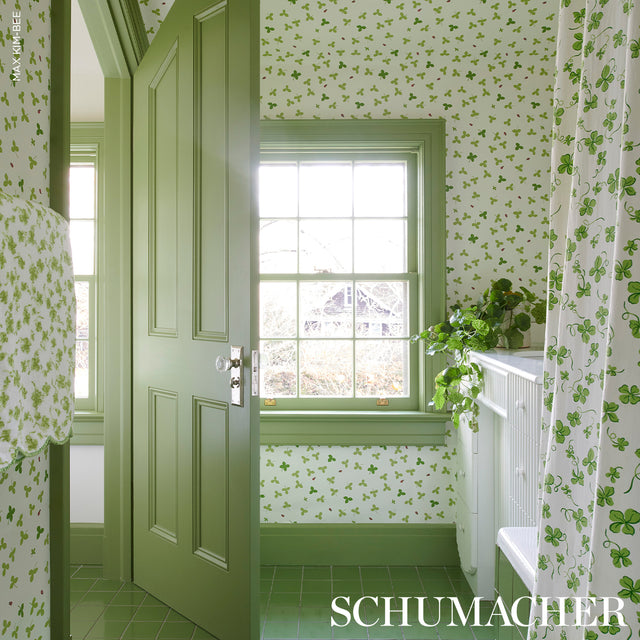 Celia Clover Ivory Botanical Wallpaper – Schumacher 5016770