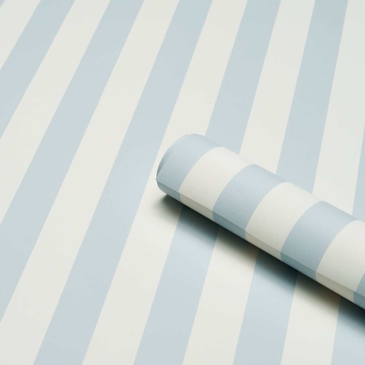 Emma Stripe Sky by Schumacher Classic Blue and White Stripe Wallpaper – Schumacher 5017210