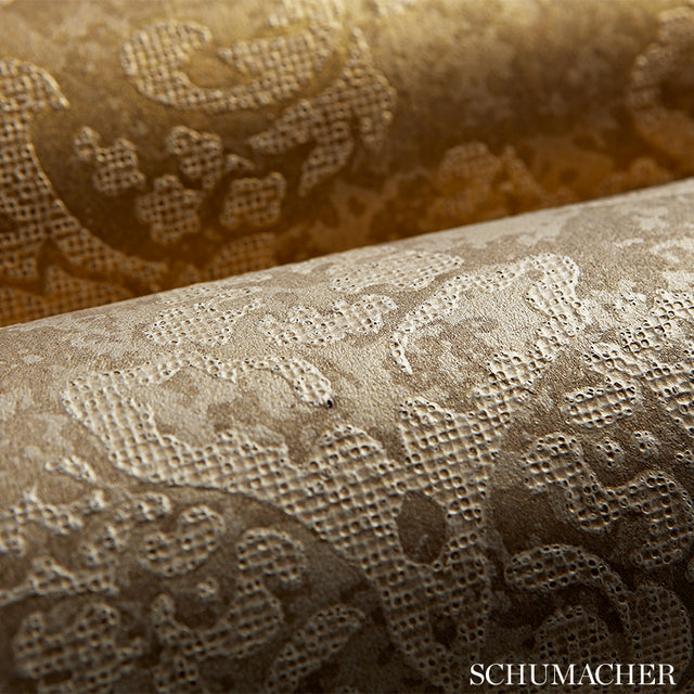 Damasco Metallico Gold Leaf by Schumacher Handcrafted Damask Wallpaper – Schumacher 529911